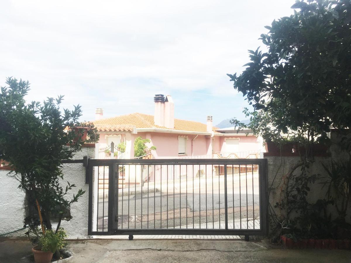Bed And Breakfast Da Antonio - أورغوسولو المظهر الخارجي الصورة